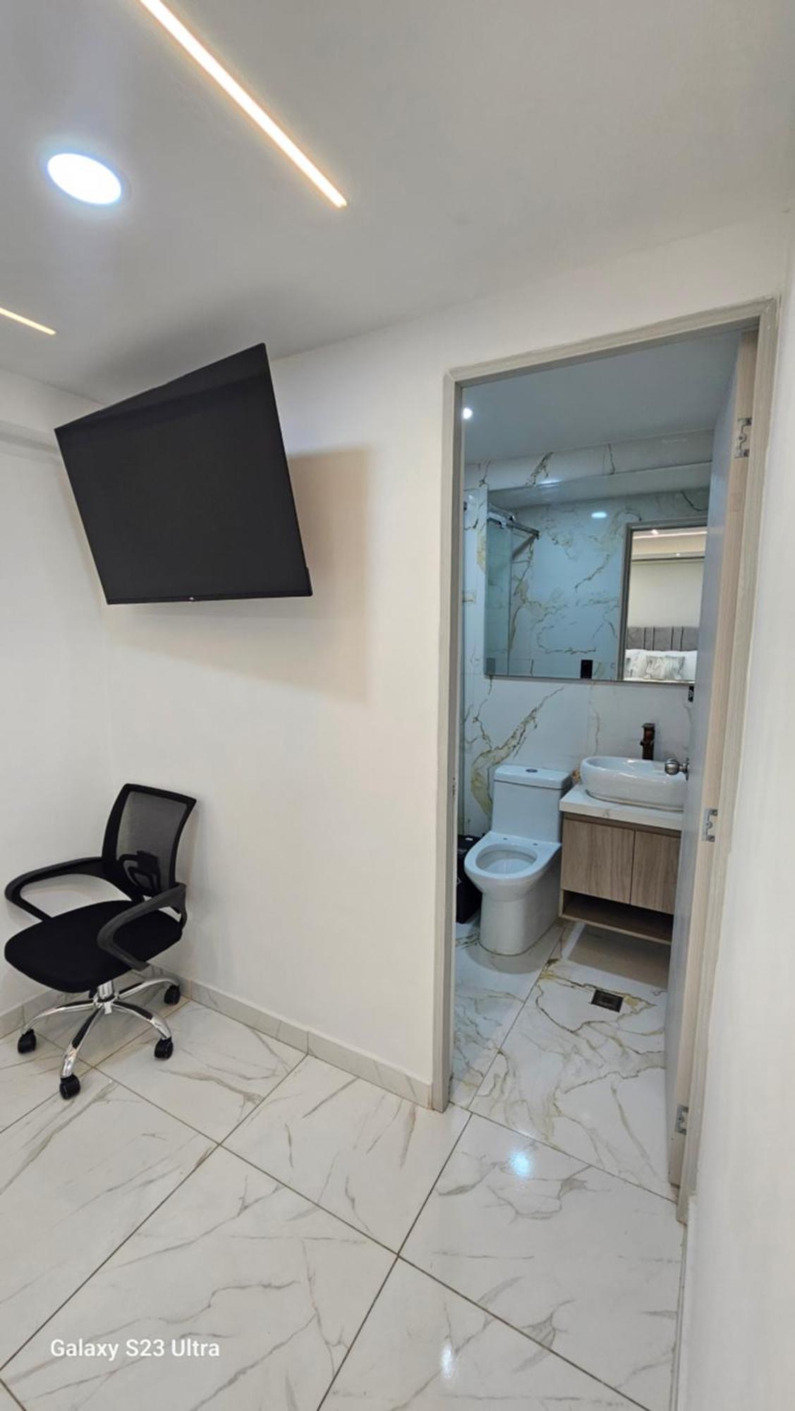 Hotel West Inn Bogota Ngoại thất bức ảnh